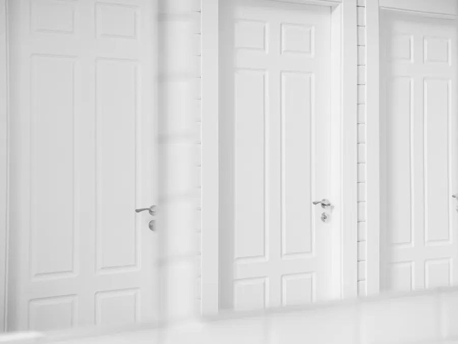 Puertas de interior, como la que comunica el garaje con la casa en Cambrils